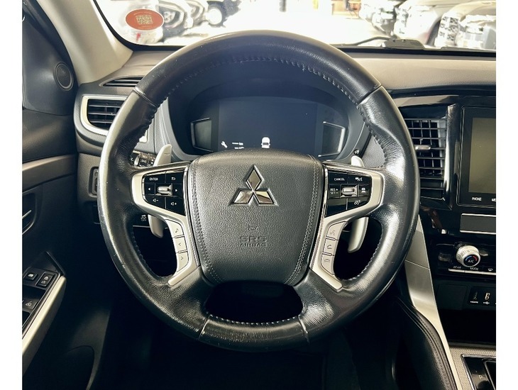 galeria PAJERO SPORT