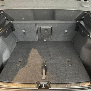 Volvo C40 Recharge (Elétrico)