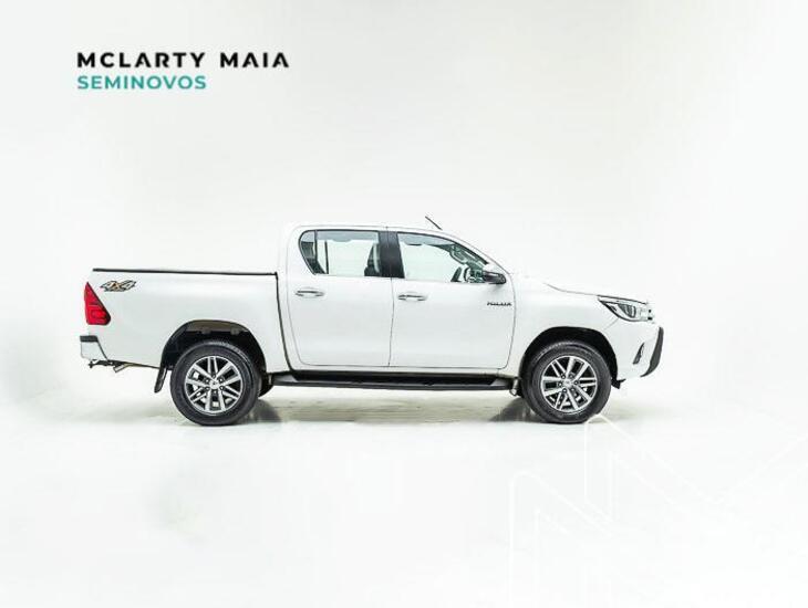 galeria HILUX