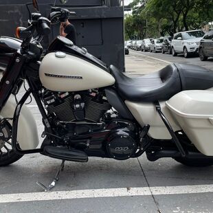 Harley Davidson Road King Special FLHRXS ROAD KING SPECIAL FLHRXS