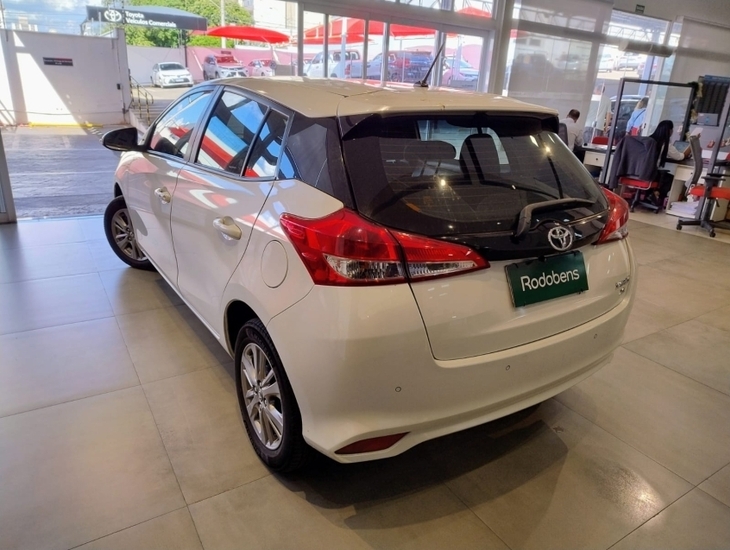 galeria YARIS