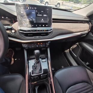 Jeep COMMANDER 1.3 T270 TURBO FLEX LIMITED AT6