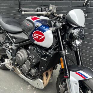 Triumph Trident 660 Triple Tribute