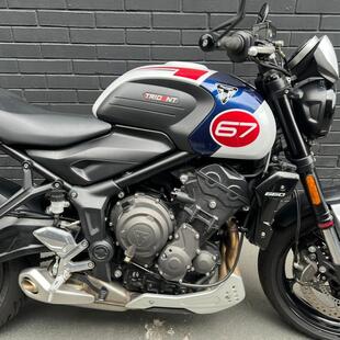 Triumph Trident 660 Triple Tribute