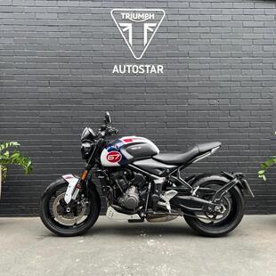 Triumph Trident 660 Triple Tribute