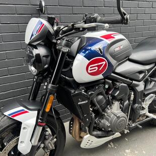Triumph Trident 660 Triple Tribute