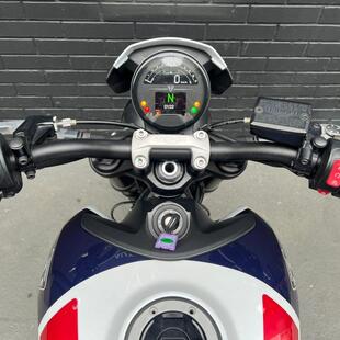 Triumph Trident 660 Triple Tribute