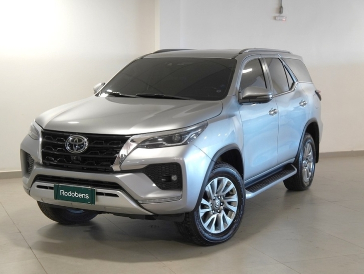 galeria HILUX SW4