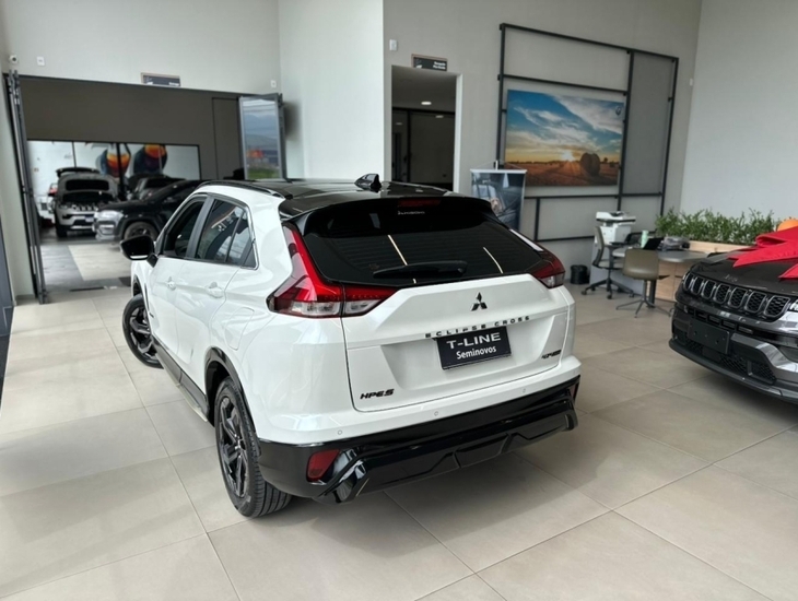 galeria ECLIPSE CROSS