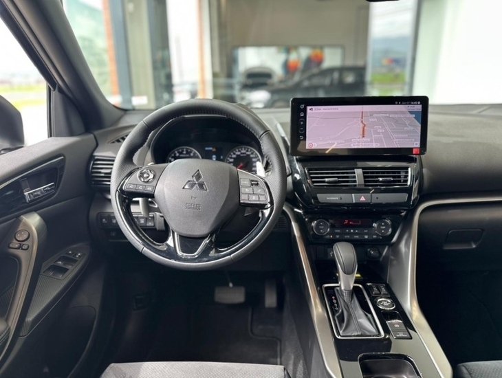 galeria ECLIPSE CROSS