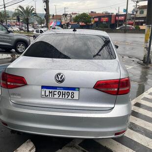 Volkswagen JETTA 2.0 COMFORTLINE FLEX 4P TIPTRONIC