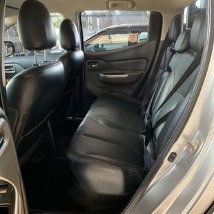 Mitsubishi L200 TRITON 2.4 16V TURBO DIESEL SPORT HPE-S CD 4P 4X4 AUTOMÁTICO