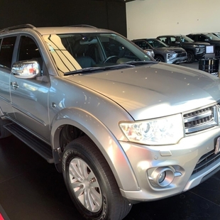 Mitsubishi PAJERO DAKAR 3.2 HPE 4X4 7 LUGARES 16V TURBO INTERCOOLER DIESEL 4P AUTOMÁTICO