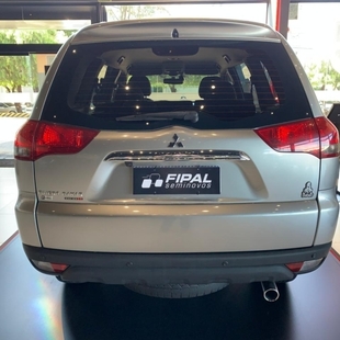 Mitsubishi PAJERO DAKAR 3.2 HPE 4X4 7 LUGARES 16V TURBO INTERCOOLER DIESEL 4P AUTOMÁTICO