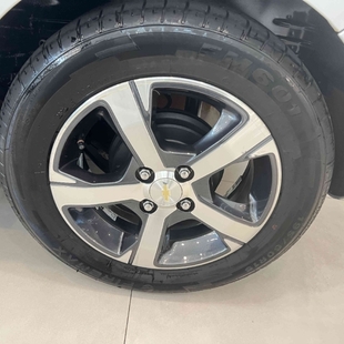 Chevrolet ONIX 1.4 MPFI ACTIV 8V FLEX 4P AUTOMÁTICO