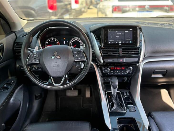 galeria ECLIPSE CROSS