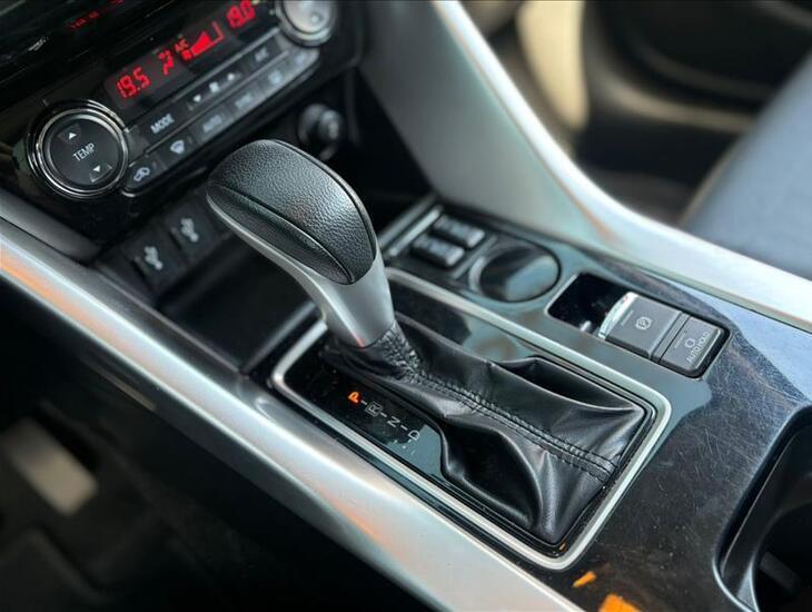 galeria ECLIPSE CROSS