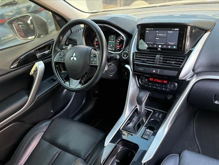 galeria ECLIPSE CROSS