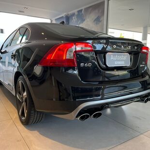 Volvo S60 3.0 T6 AWD R-Design Auto