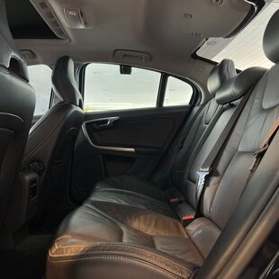 Volvo S60 3.0 T6 AWD R-Design Auto