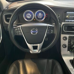 Volvo S60 3.0 T6 AWD R-Design Auto