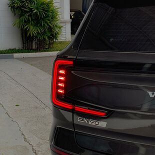 Volvo EX90 Twin Ultra P8