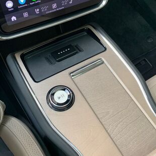 Volvo EX90 Twin Ultra P8