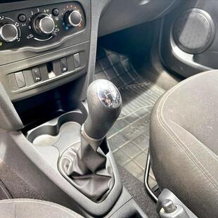 Renault SANDERO 1.6 16V SCE FLEX ZEN MANUAL