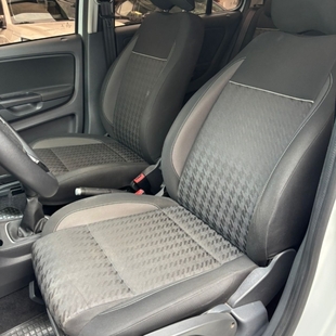 Volkswagen FOX 1.6 MSI COMFORTLINE 8V FLEX 4P MANUAL
