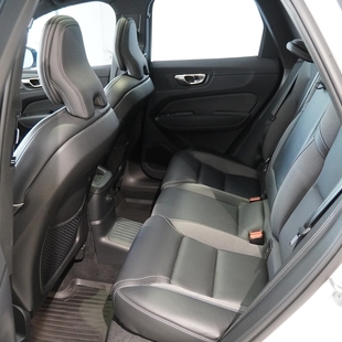 Volvo XC60 2.0 T8 RECHARGE ULTIMATE DARK AWD GEARTRONIC