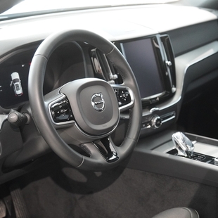 Volvo XC60 2.0 T8 RECHARGE ULTIMATE DARK AWD GEARTRONIC