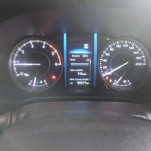 Toyota HILUX SW4 2.8 D-4D TURBO DIESEL SRX 7L 4X4 AUTOMÁTICO