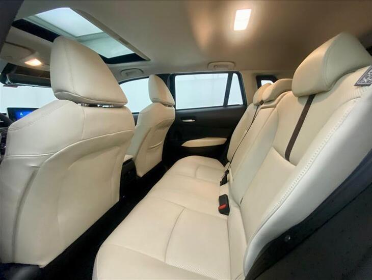 galeria COROLLA CROSS