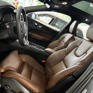 Volvo XC60 2.0 T8 HYBRID INSCRIPTION AWD GEARTRONIC