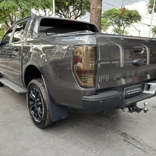 Ford RANGER 3.2 LIMITED 4X4 CD 20V DIESEL 4P AUTOMÁTICO