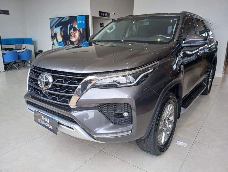 galeria HILUX SW4