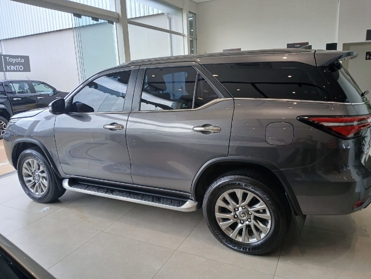 galeria HILUX SW4