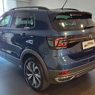 Volkswagen T-CROSS 1.4 250 TSI TOTAL FLEX HIGHLINE AUTOMÁTICO