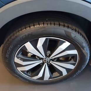 Volkswagen T-CROSS 1.4 250 TSI TOTAL FLEX HIGHLINE AUTOMÁTICO