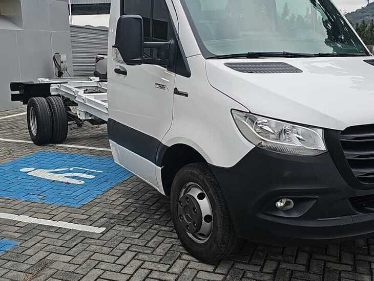 galeria SPRINTER 516 CHASSIS EXTRA LONGA