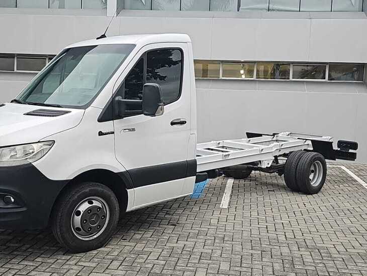 galeria SPRINTER 516 CHASSIS EXTRA LONGA