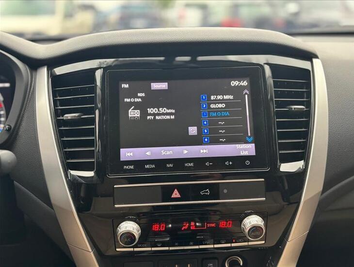 galeria PAJERO SPORT