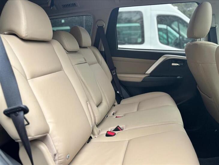 galeria PAJERO SPORT