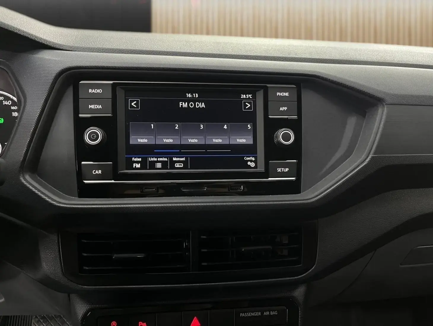 galeria T-Cross Sense 200 TSI 1.0 Flex 5p Aut.