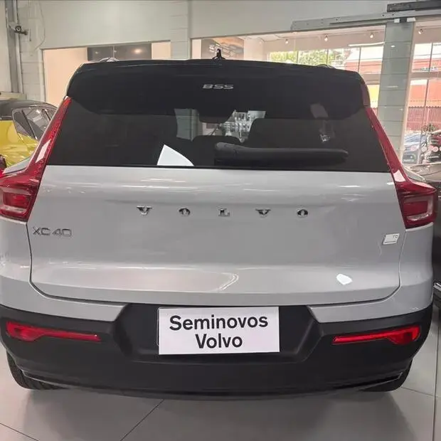 Volvo XC40 1.5 T5 RECHARGE R-DESIGN GEARTRONIC