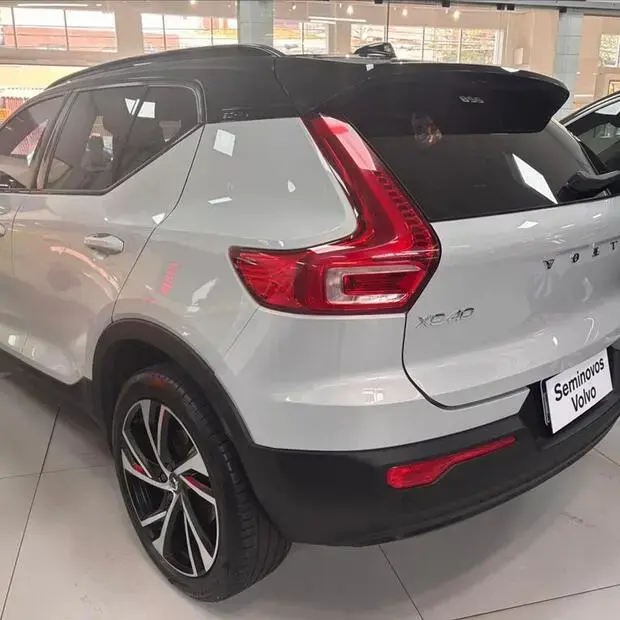 Volvo XC40 1.5 T5 RECHARGE R-DESIGN GEARTRONIC