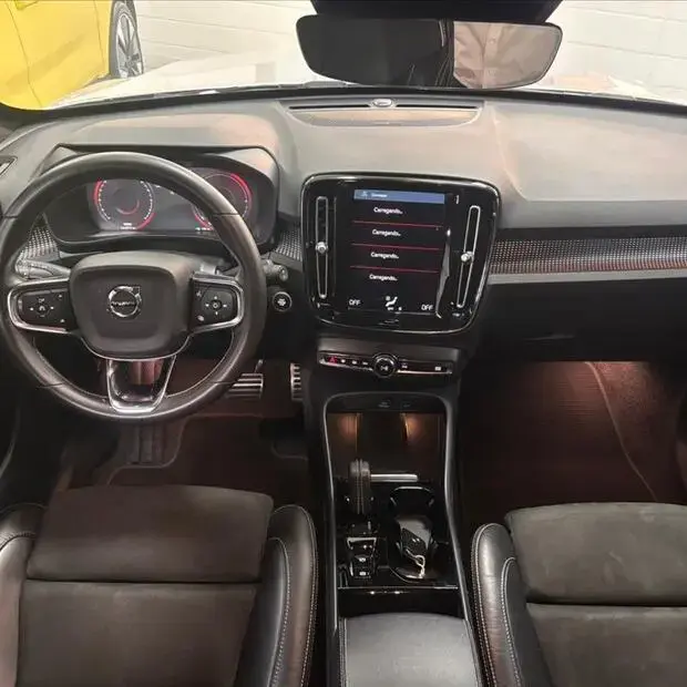 Volvo XC40 1.5 T5 RECHARGE R-DESIGN GEARTRONIC