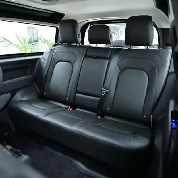 Land Rover Defender 90 D300 HSE Diesel Aut.( Hibr.)