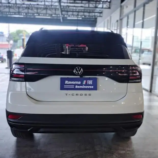Volkswagen T-CROSS 1.0 200 TSI TOTAL FLEX AUTOMÁTICO