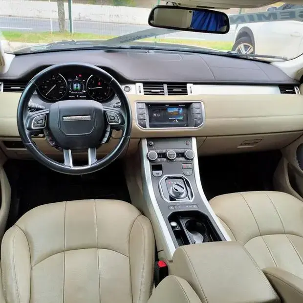 Land Rover RANGE ROVER EVOQUE 2.2 SE 4WD 16V DIESEL 4P AUTOMÁTICO